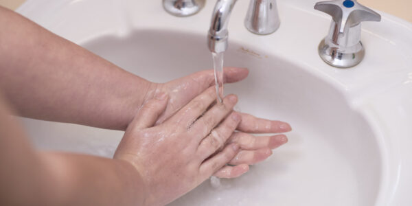 Hand Washing. Face Mask best practice. Stock photo. Copyright Monash Health. Not for use without prior written permission.